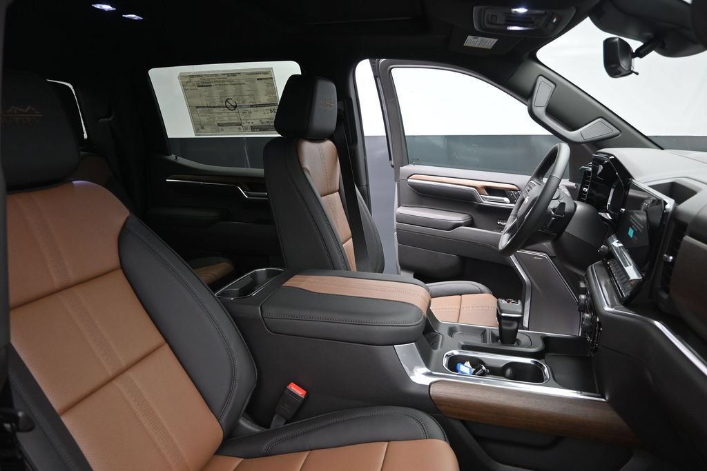 New 2026 Chevrolet Silverado 1500 High Country w/ Technology Package AWD/4WD image 19