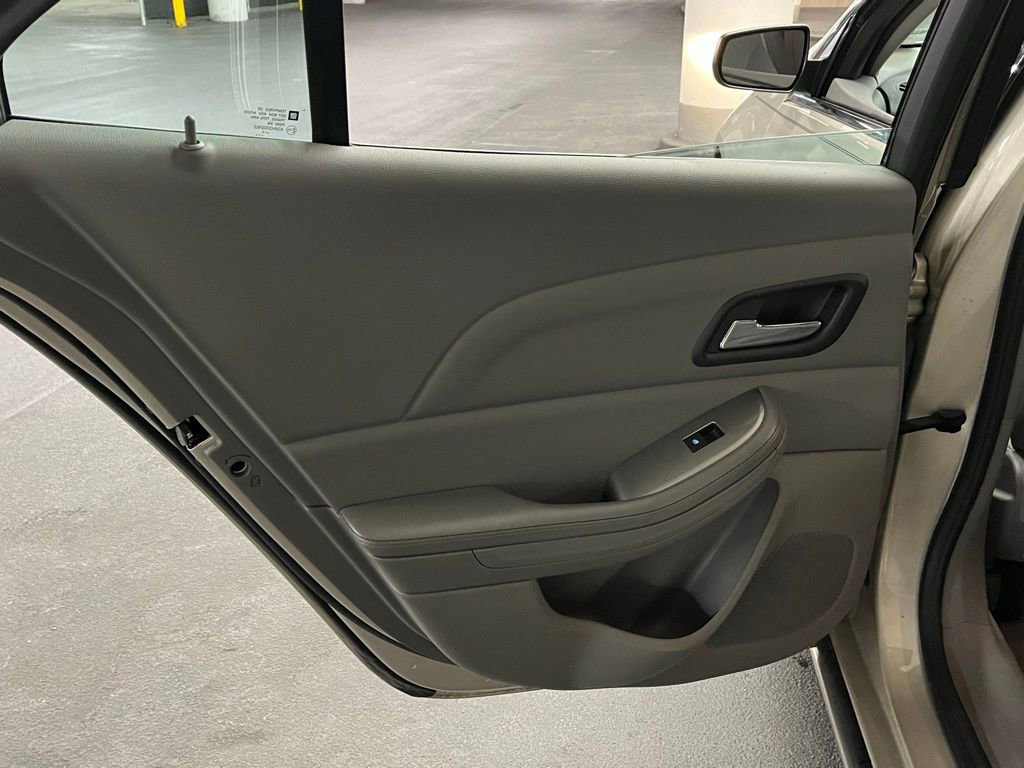 Used 2016 Chevrolet Malibu LS image 16