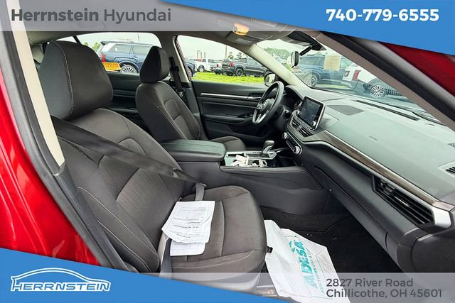 Used 2023 Nissan Altima 2.5 SV FWD image 28