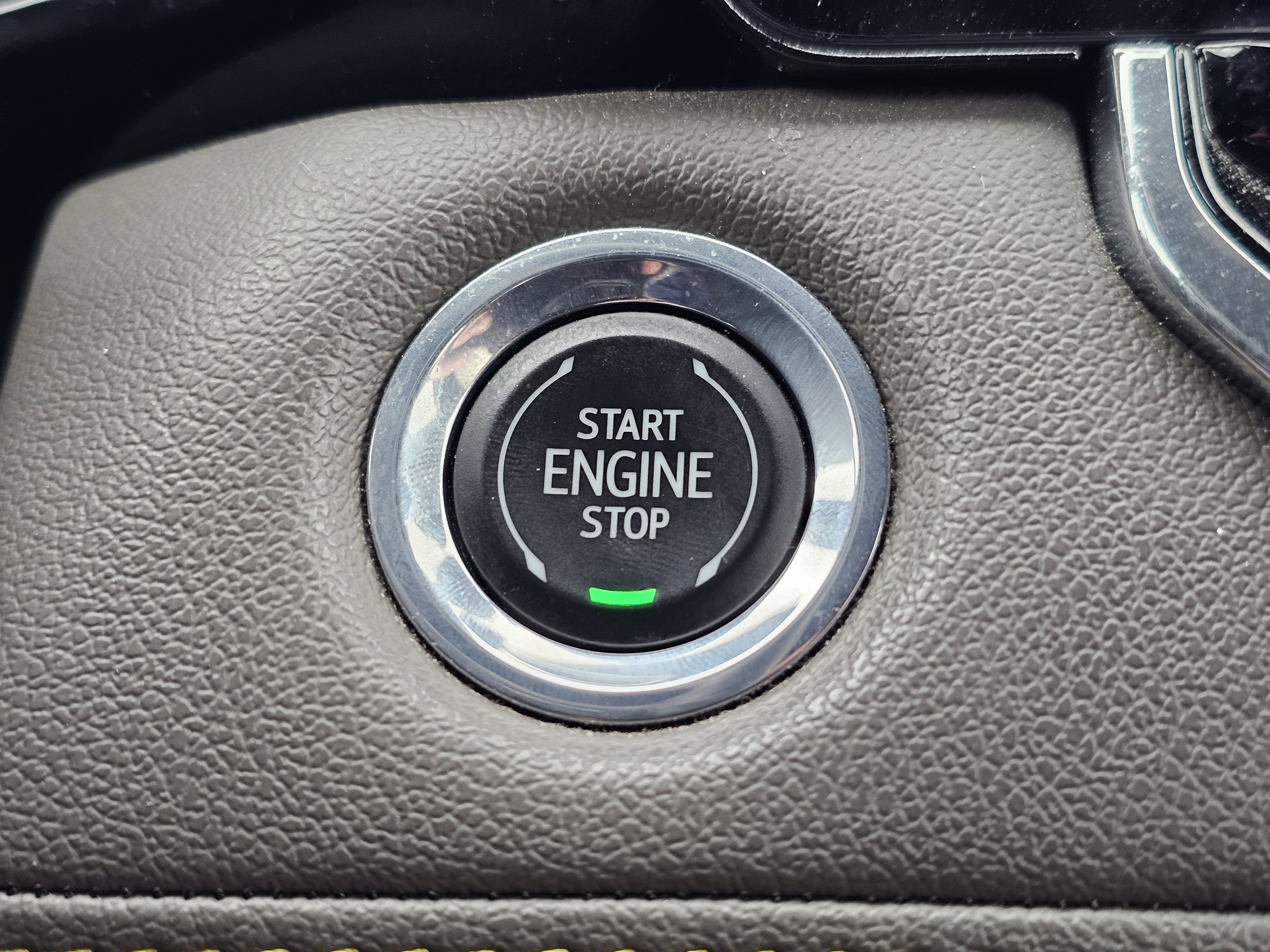 Used 2023 Chevrolet Colorado ZR2 w/ ZR2 Convenience Package III image 22