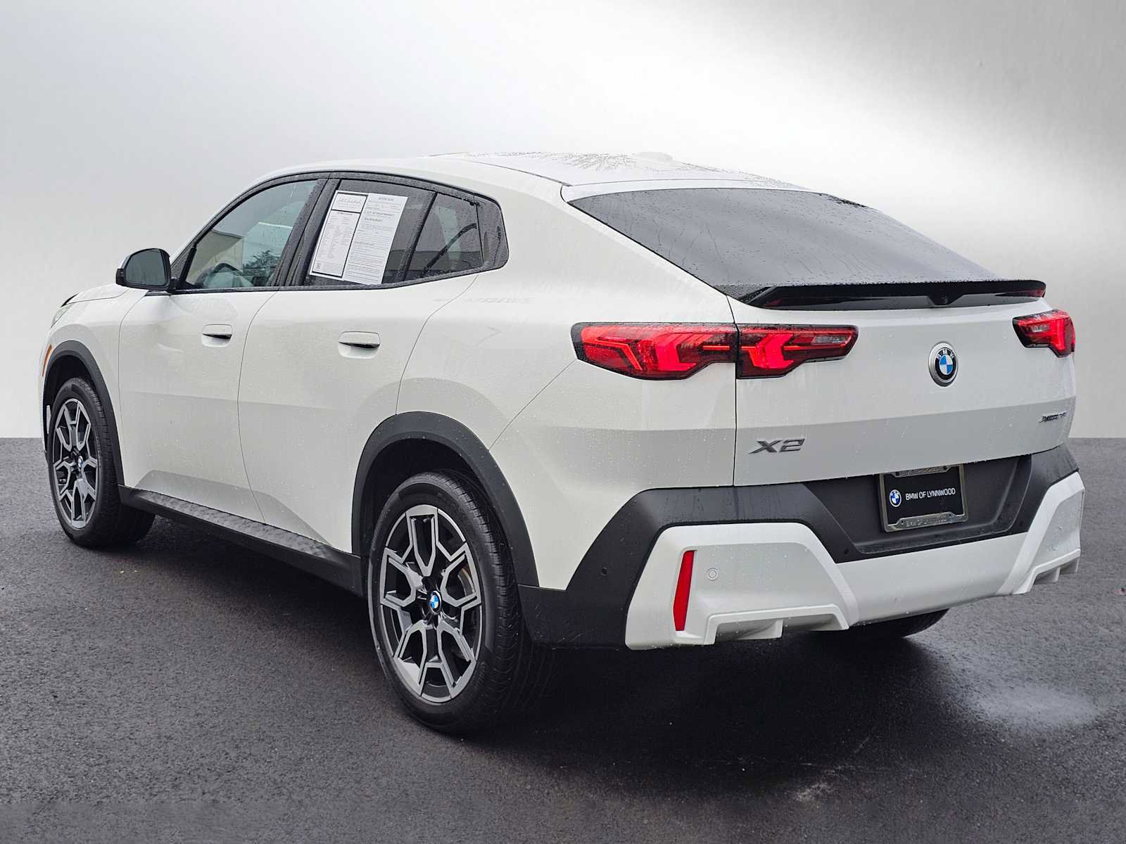 Used 2025 BMW X2 xDrive28i w/ Technology Package image 10