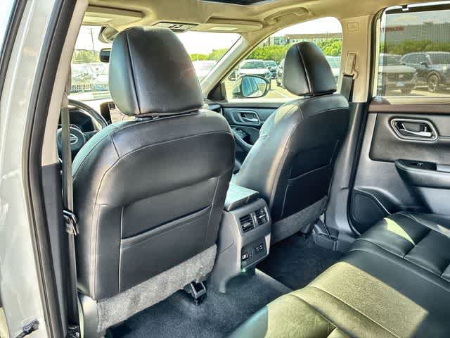 Used 2021 Nissan Rogue SL w/ Premium Package FWD image 19