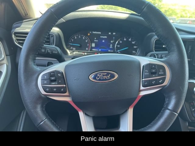 Used 2021 Ford Explorer Limited w/ Equipment Group 301A AWD/4WD image 16