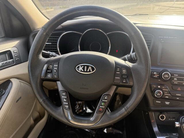 Used 2011 Kia Optima EX w/ Premium Pkg image 13