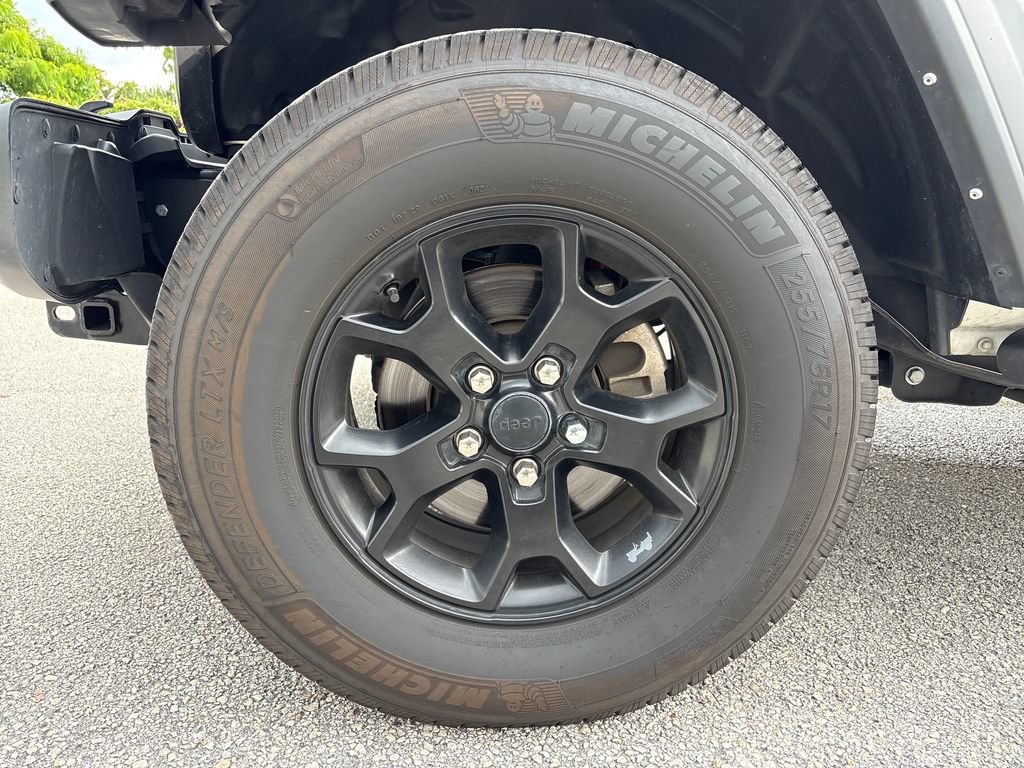 Used 2022 Jeep Wrangler Sport AWD/4WD image 15