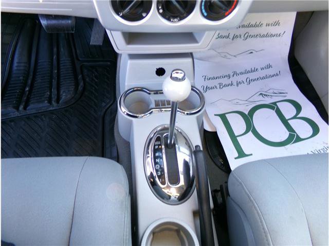 Used 2007 Chrysler PT Cruiser Convertible w/ Spring Special Group image 18
