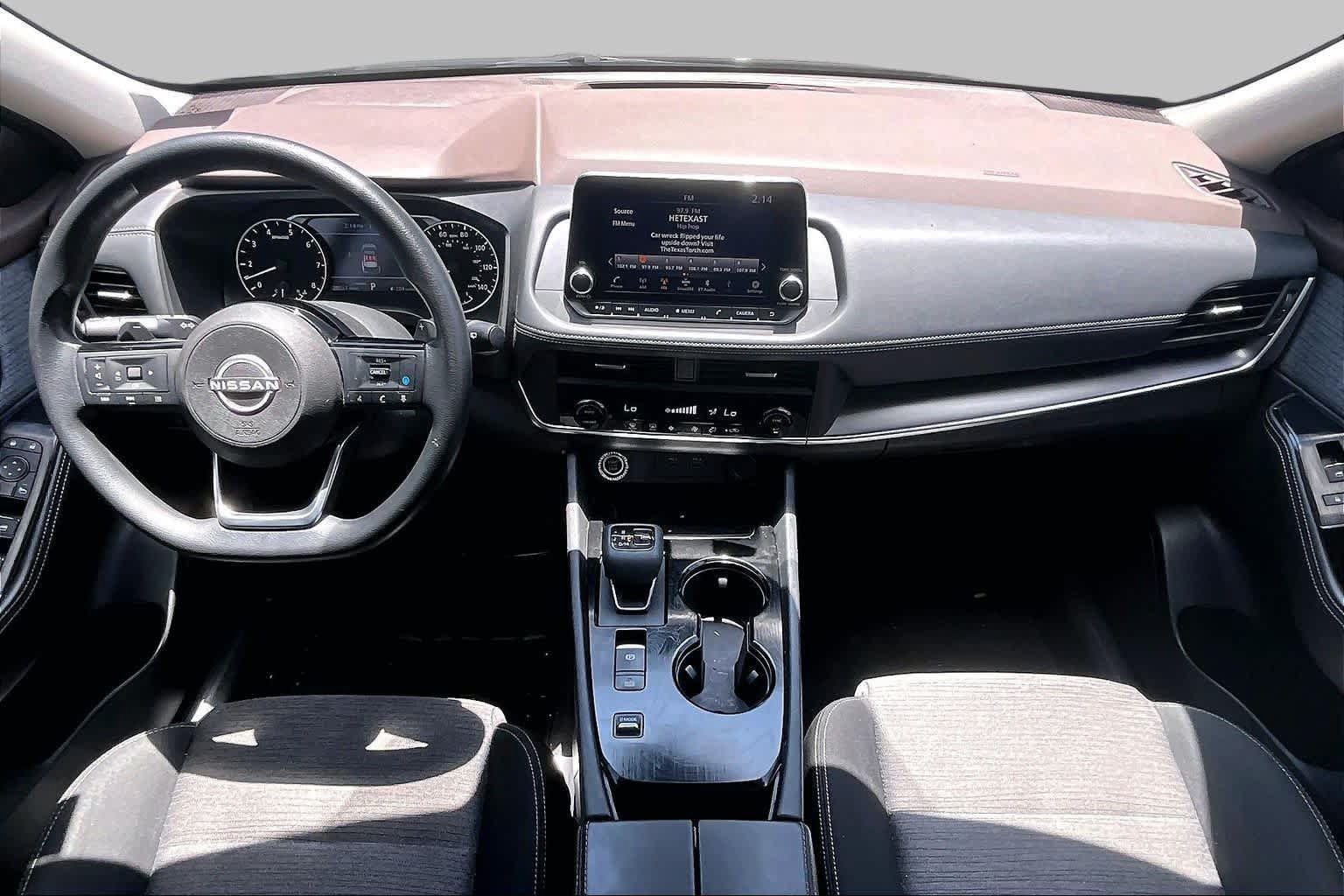 Certified 2023 Nissan Rogue SV FWD image 16