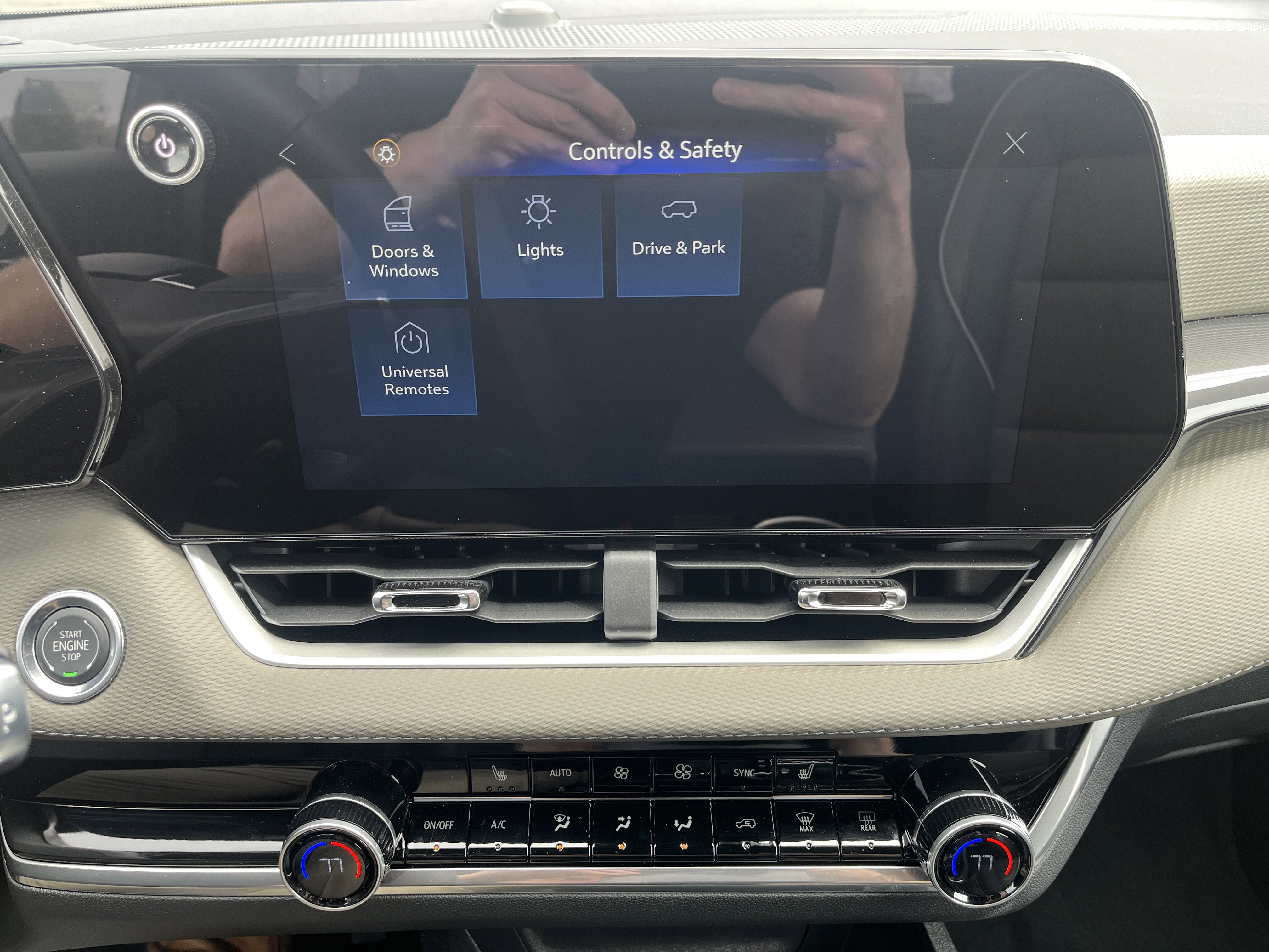 Used 2026 Chevrolet Equinox LT w/ Convenience Package II image 25