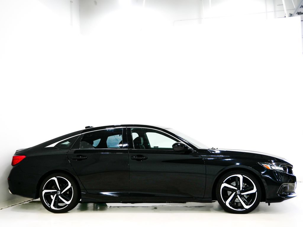 Used 2022 Honda Accord Sport image 4
