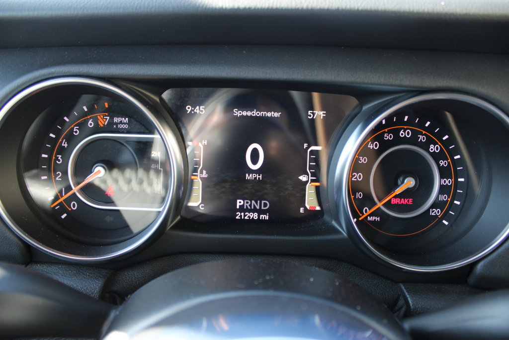 Used 2020 Jeep Gladiator Overland AWD/4WD image 22