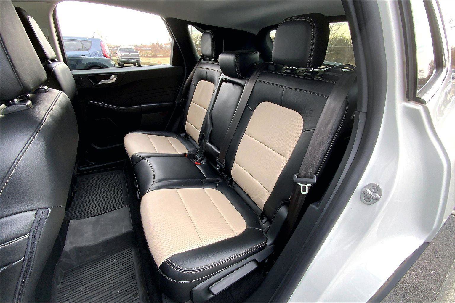 Used 2022 Ford Escape Titanium w/ Titanium Elite Package image 25