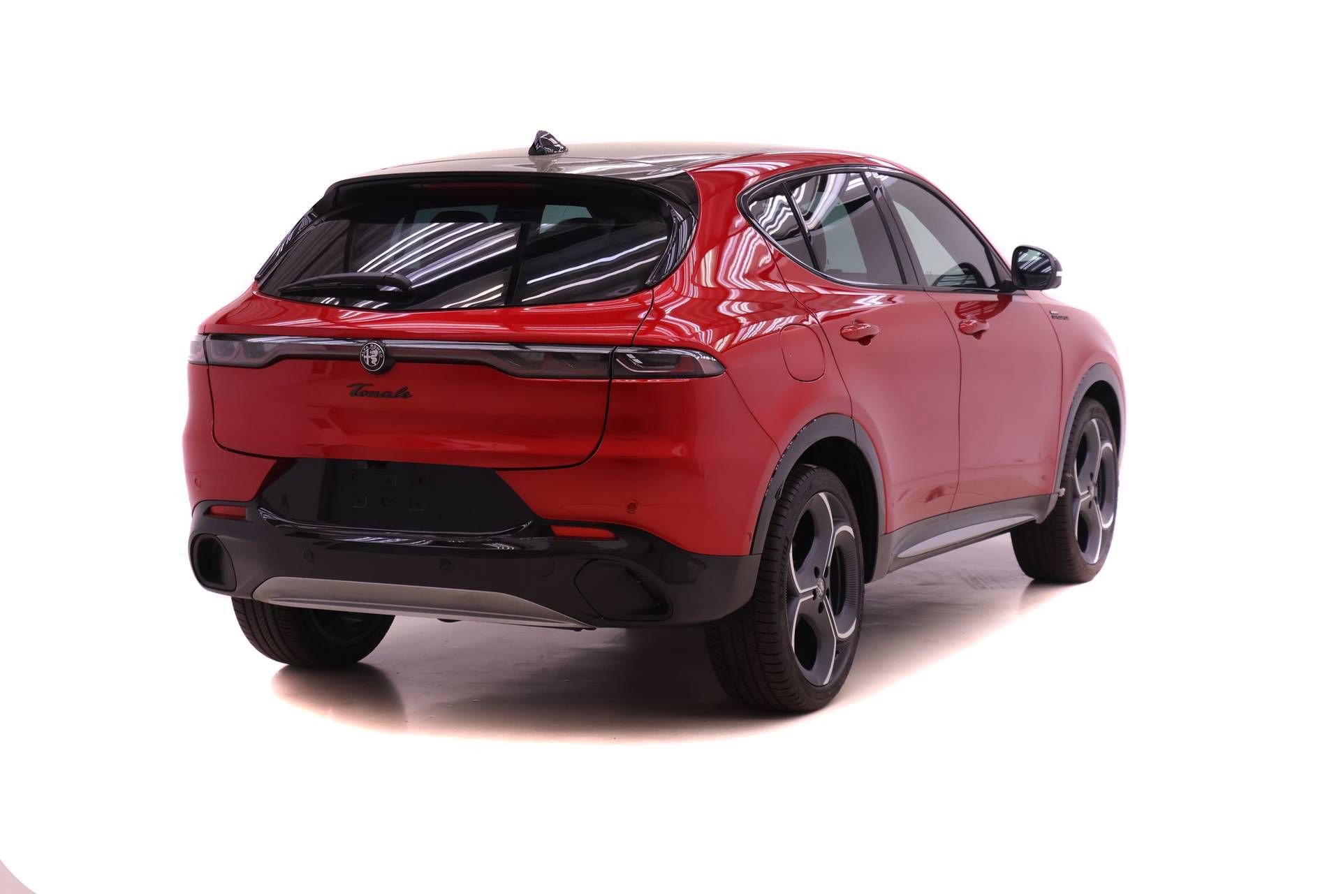 New 2026 Alfa Romeo Tonale AWD/4WD image 4