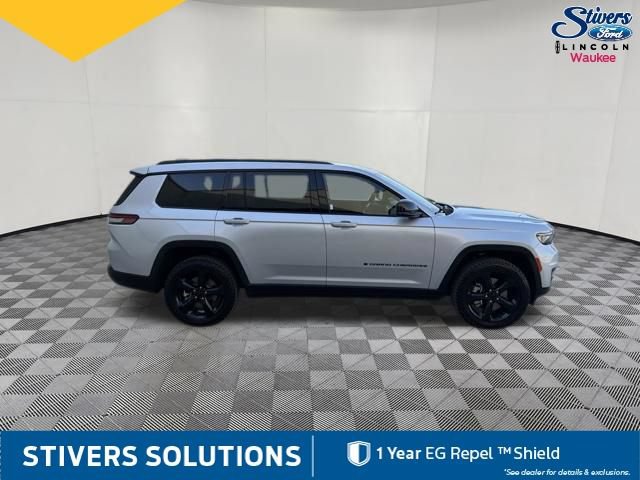 Used 2024 Jeep Grand Cherokee L Altitude AWD/4WD image 5