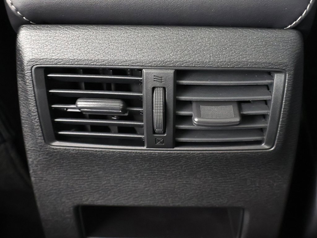 New 2025 Mitsubishi Outlander SE image 58