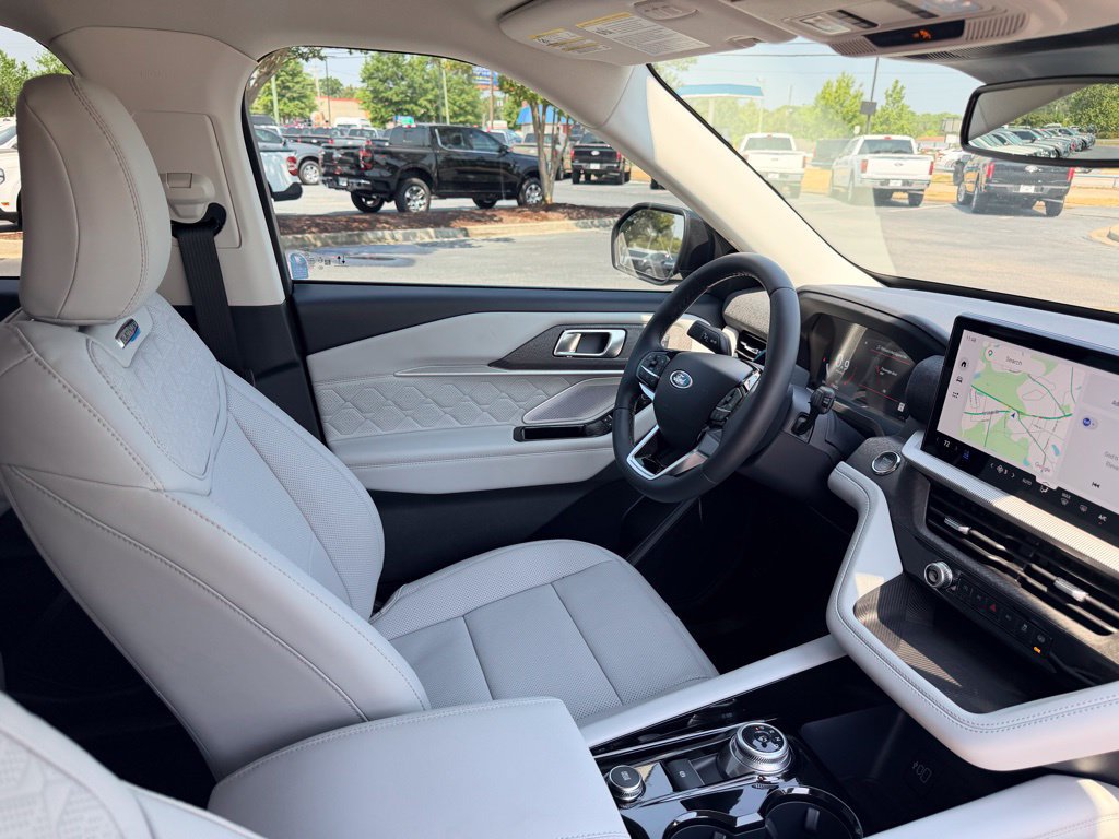 New 2026 Ford Explorer Platinum w/ LUX Leather Package AWD/4WD image 10