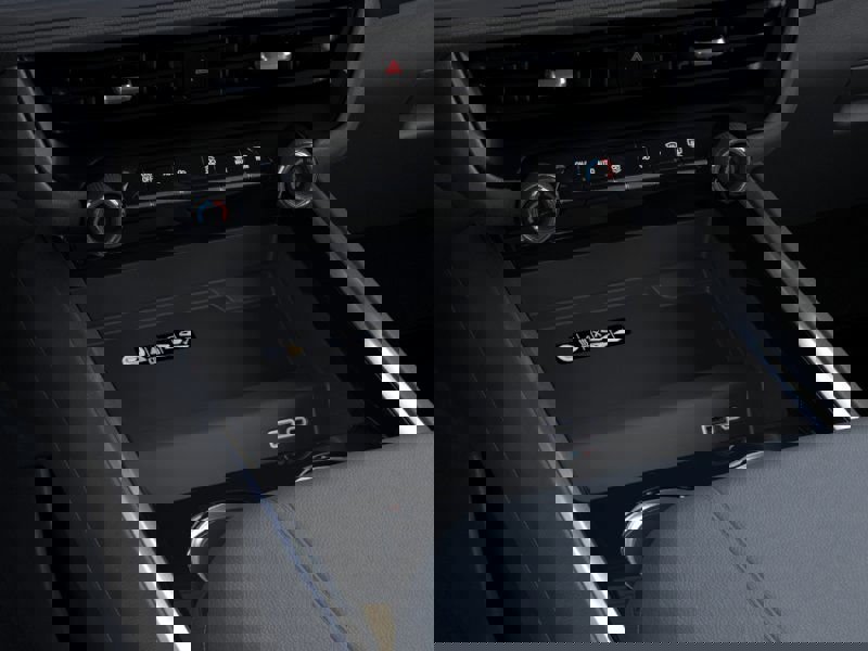 New 2026 Chevrolet Suburban LT image 23