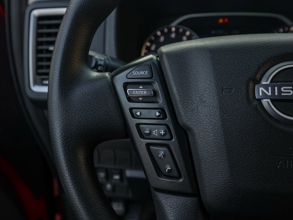 Used 2023 Nissan Frontier SV image 25