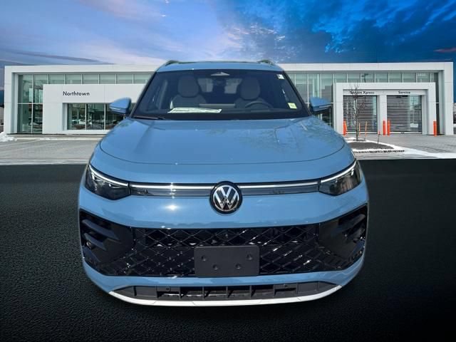 New 2026 Volkswagen Tiguan SEL R-Line AWD/4WD image 9