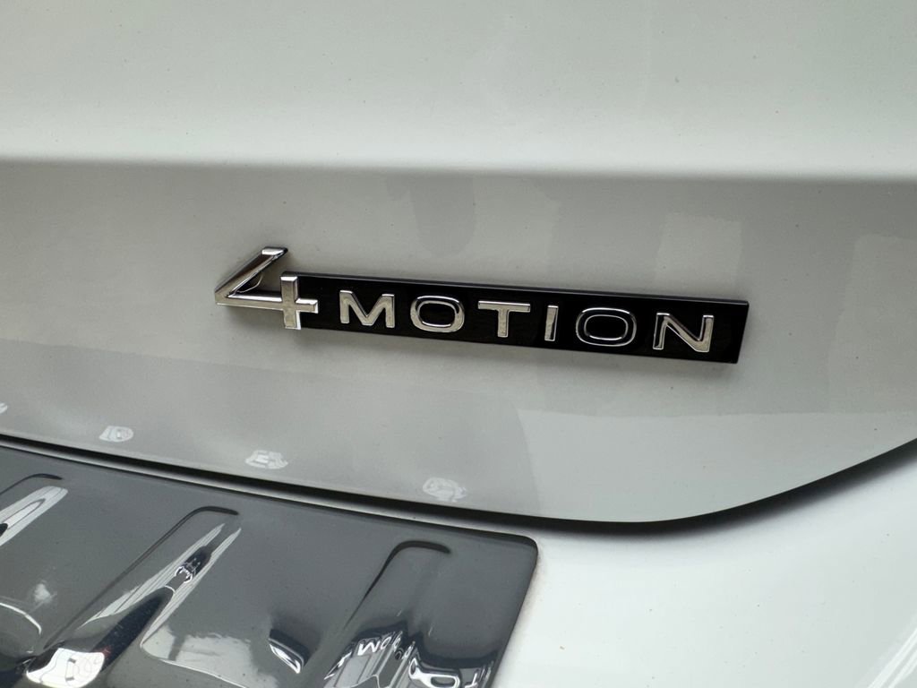 Used 2022 Volkswagen Taos SE image 3