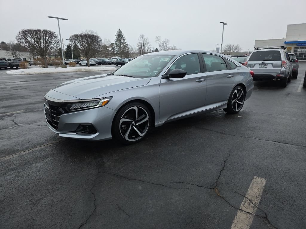 Used 2022 Honda Accord Sport image 3