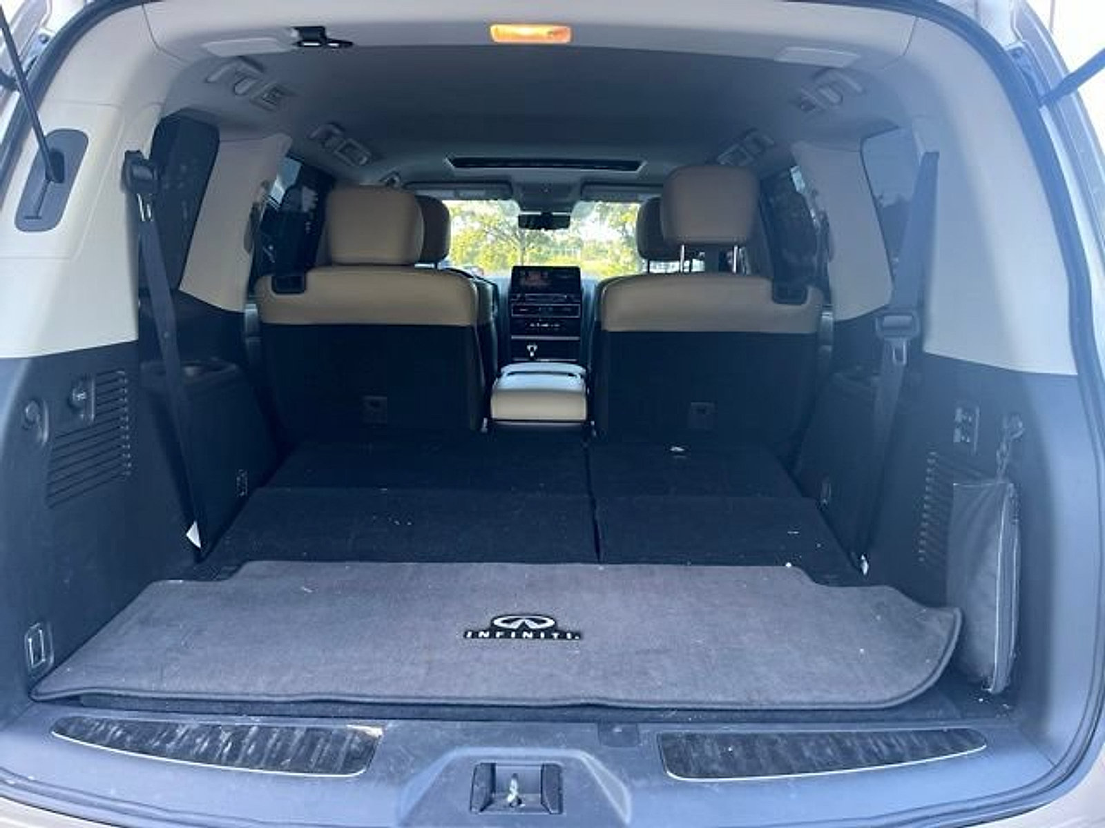 Certified 2024 INFINITI QX80 Premium Select w/ Cargo Package AWD/4WD image 18