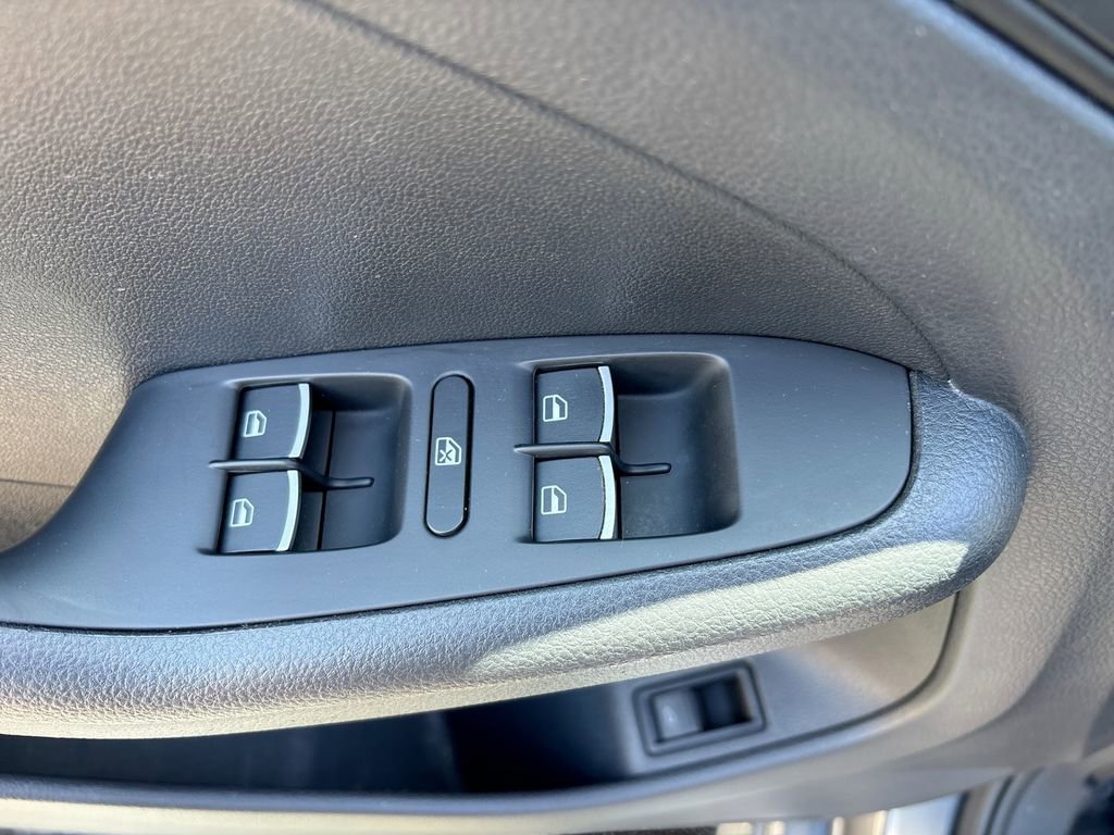 Used 2015 Volkswagen Jetta SE FWD image 14