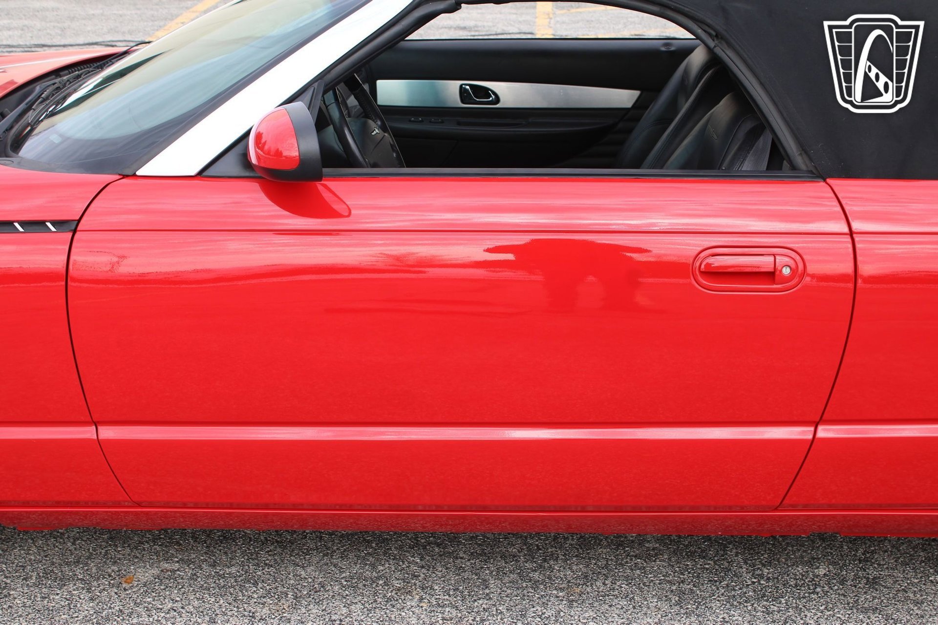 Used 2002 Ford Thunderbird image 40