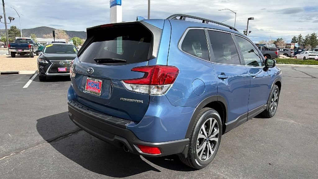 Used 2023 Subaru Forester Limited AWD/4WD image 3