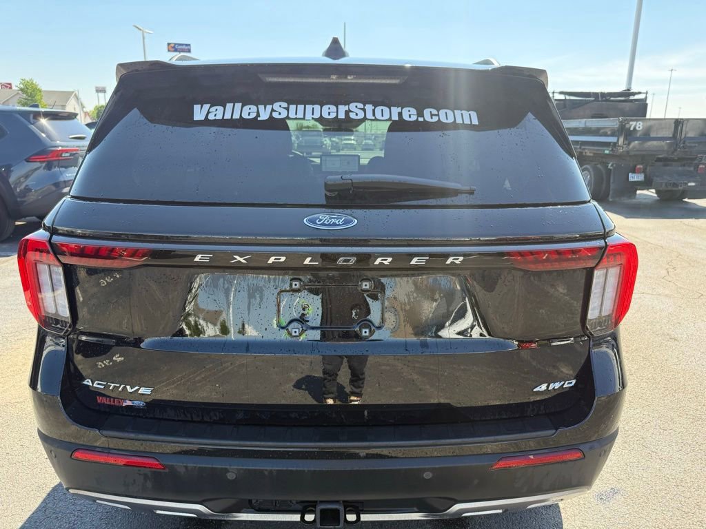 New 2026 Ford Explorer Active w/ Active Comfort Package AWD/4WD image 4