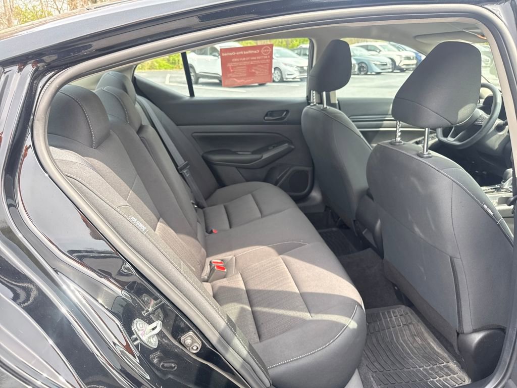 Used 2025 Nissan Altima 2.5 S image 30