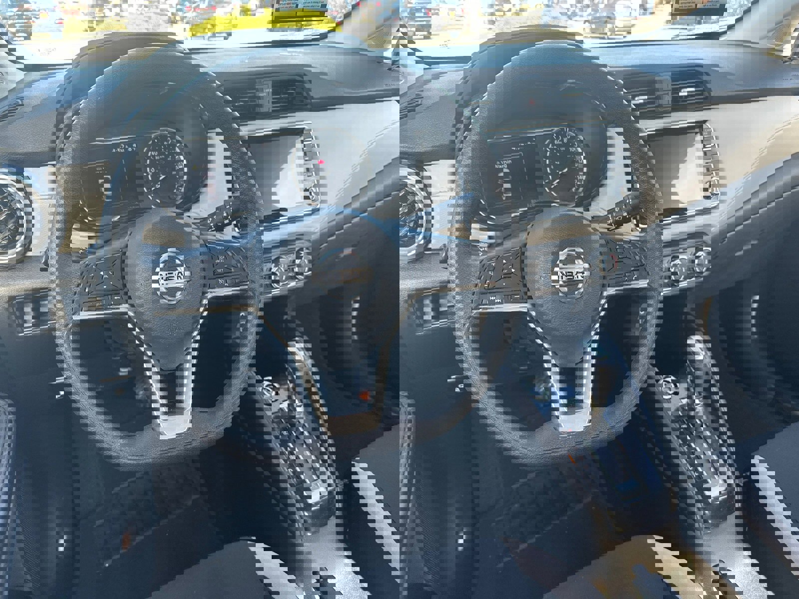 Used 2021 Nissan Versa SV image 21