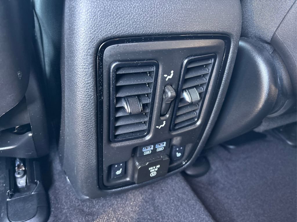 Used 2022 Dodge Durango R/T w/ Blacktop Package image 33