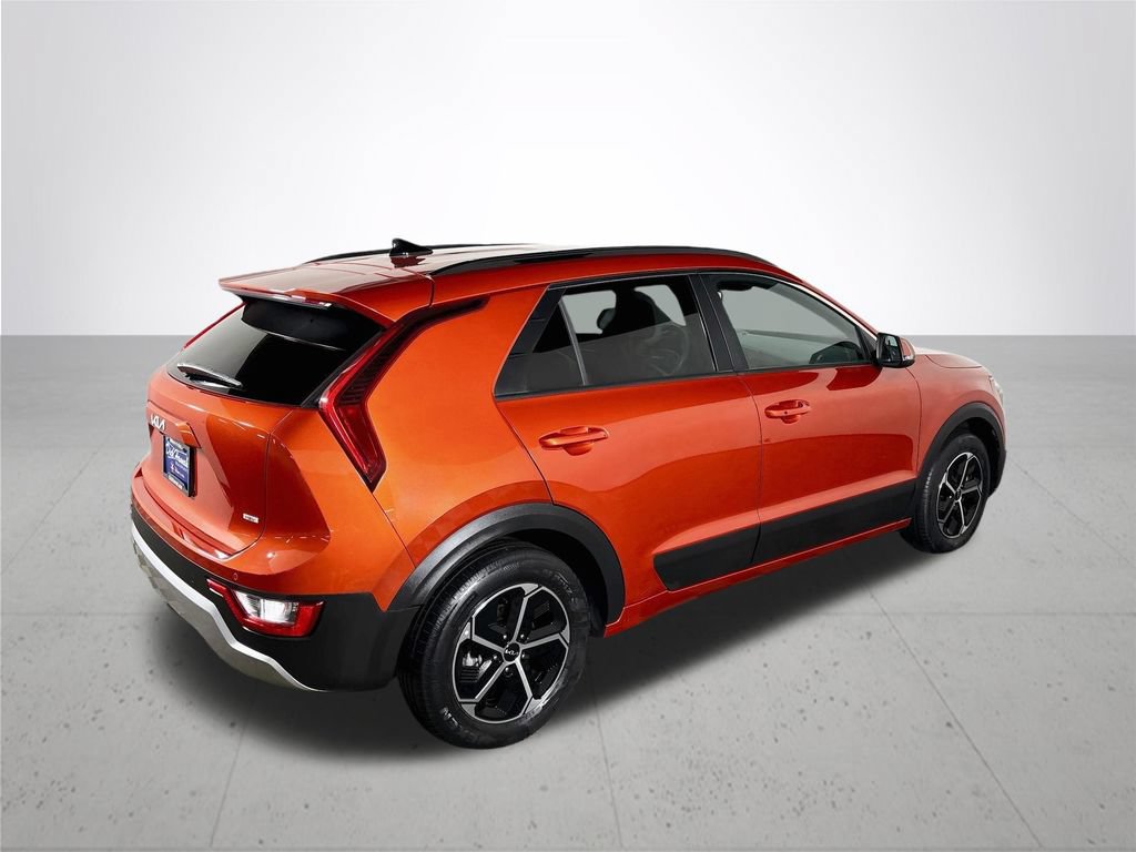 Certified 2023 Kia Niro EX FWD image 7