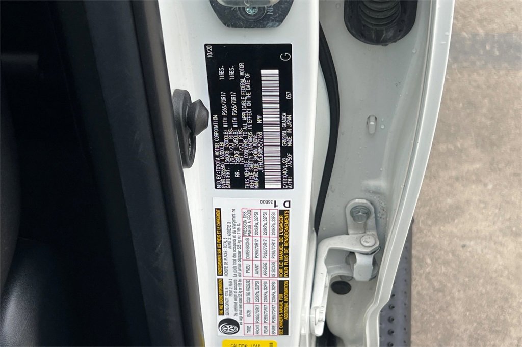 Used 2021 Toyota 4Runner Venture w/ Moonroof Package image 33