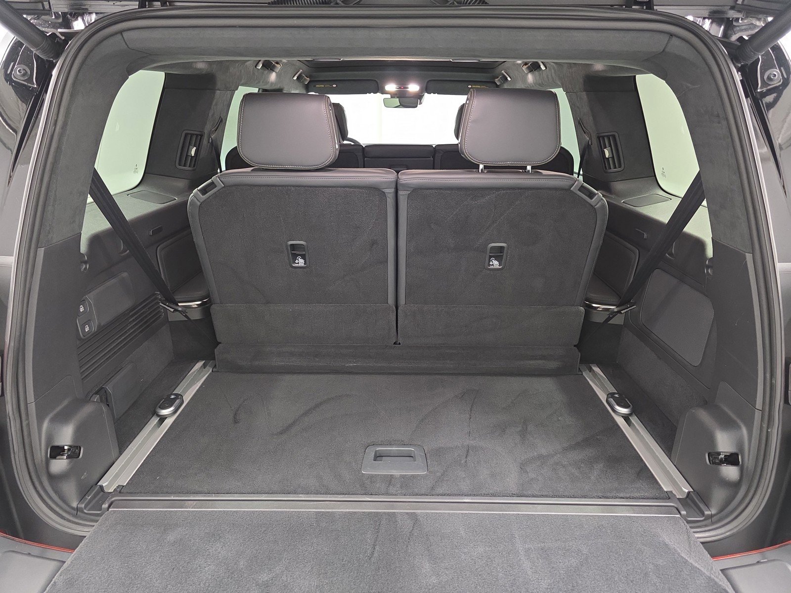 Used 2023 Rivian R1S Launch Edition image 15