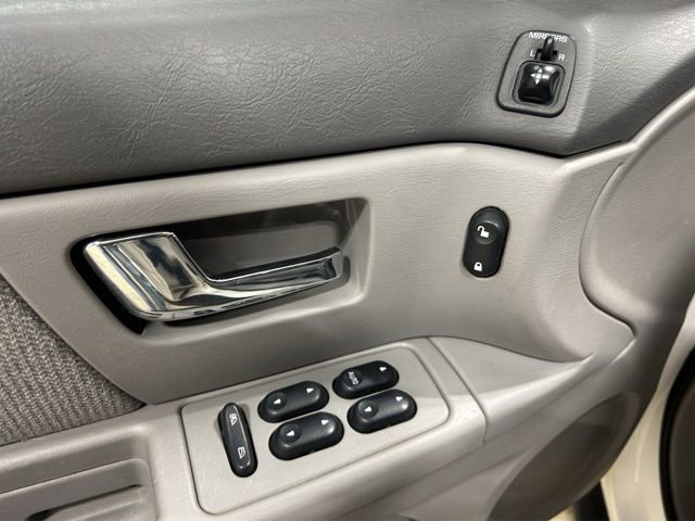 Used 2000 Ford Taurus SES FWD image 13