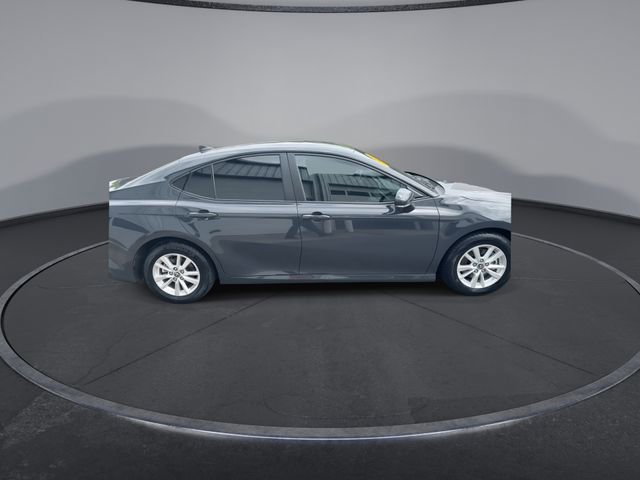 Used 2025 Toyota Camry LE FWD image 17