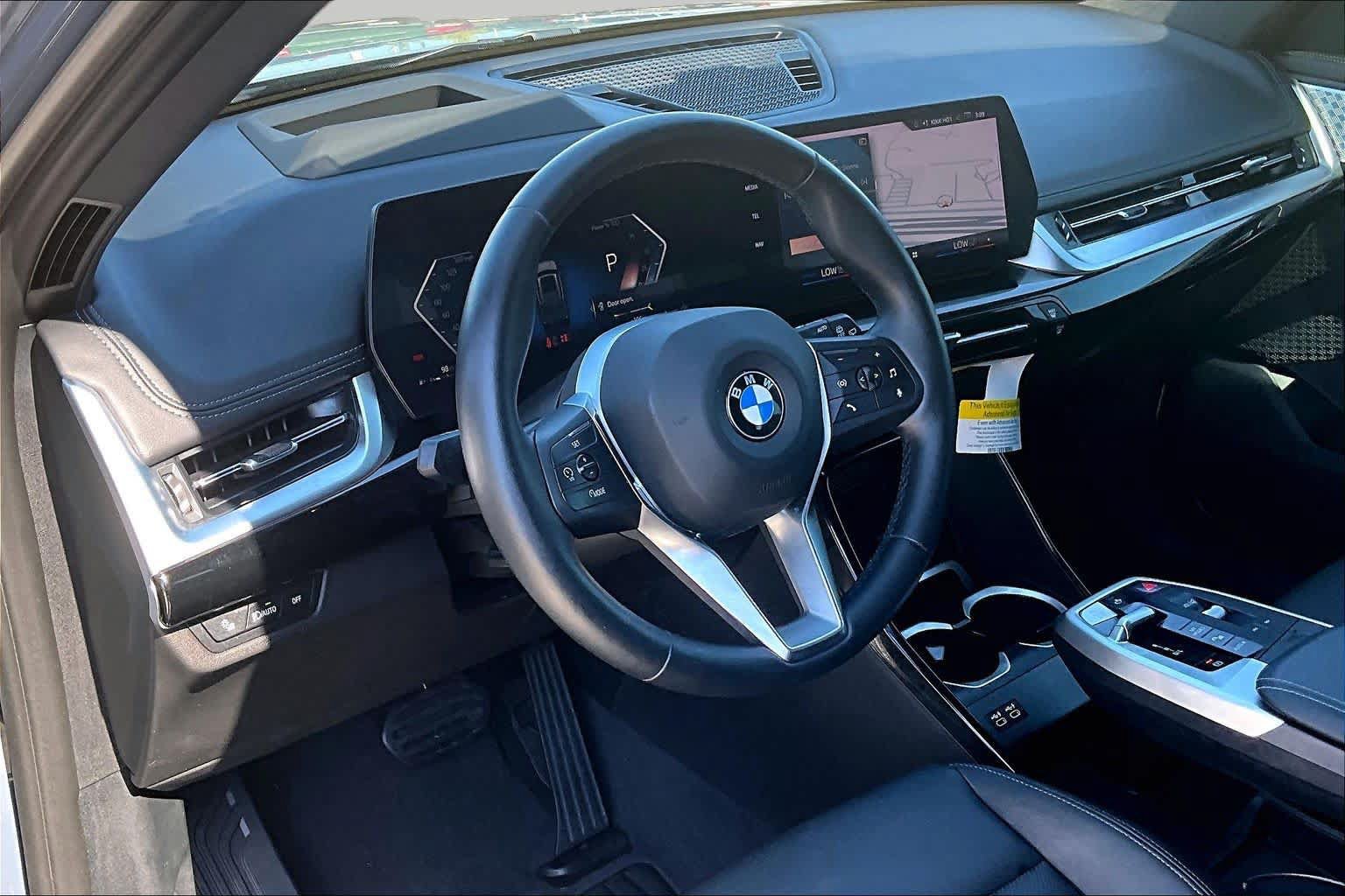 Used 2024 BMW X1 xDrive28i w/ Premium Package AWD/4WD image 16