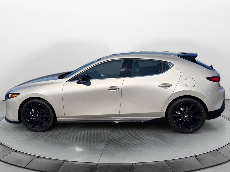New 2026 MAZDA MAZDA3 Hatchback w/ Appearance Package image 4
