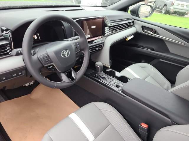New 2026 Toyota Camry SE FWD image 18