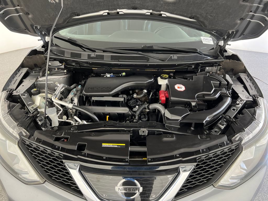 Used 2017 Nissan Rogue Sport SL w/ SL Premium Package FWD image 24