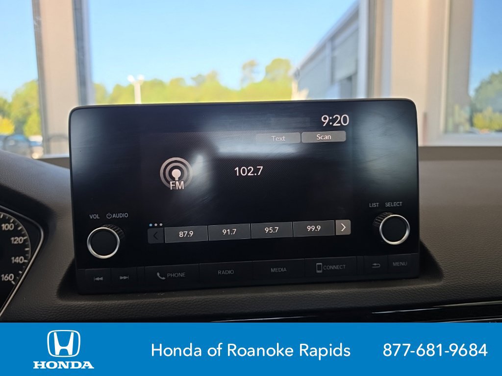 Used 2024 Honda Civic EX-L image 10