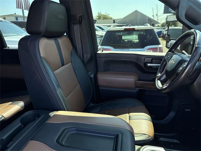 Used 2021 Chevrolet Silverado 3500 High Country image 13