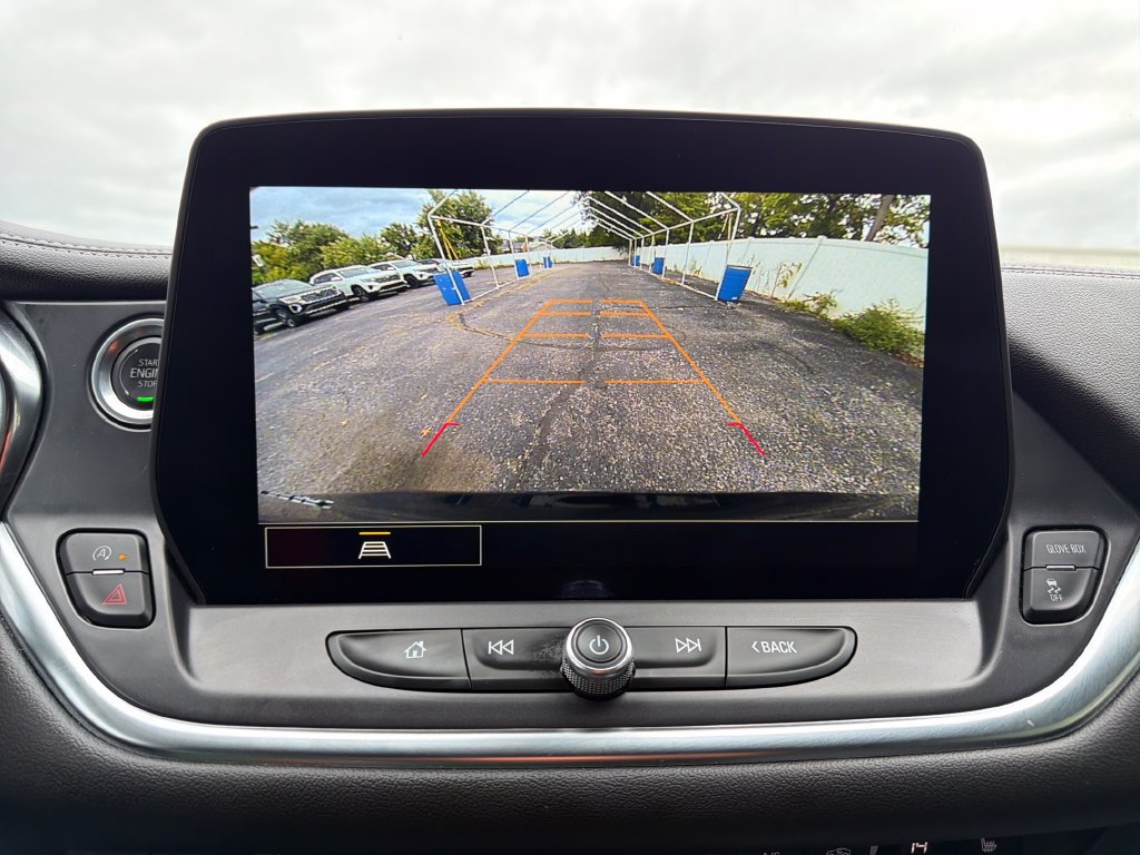 Used 2025 Chevrolet Blazer LT FWD image 22