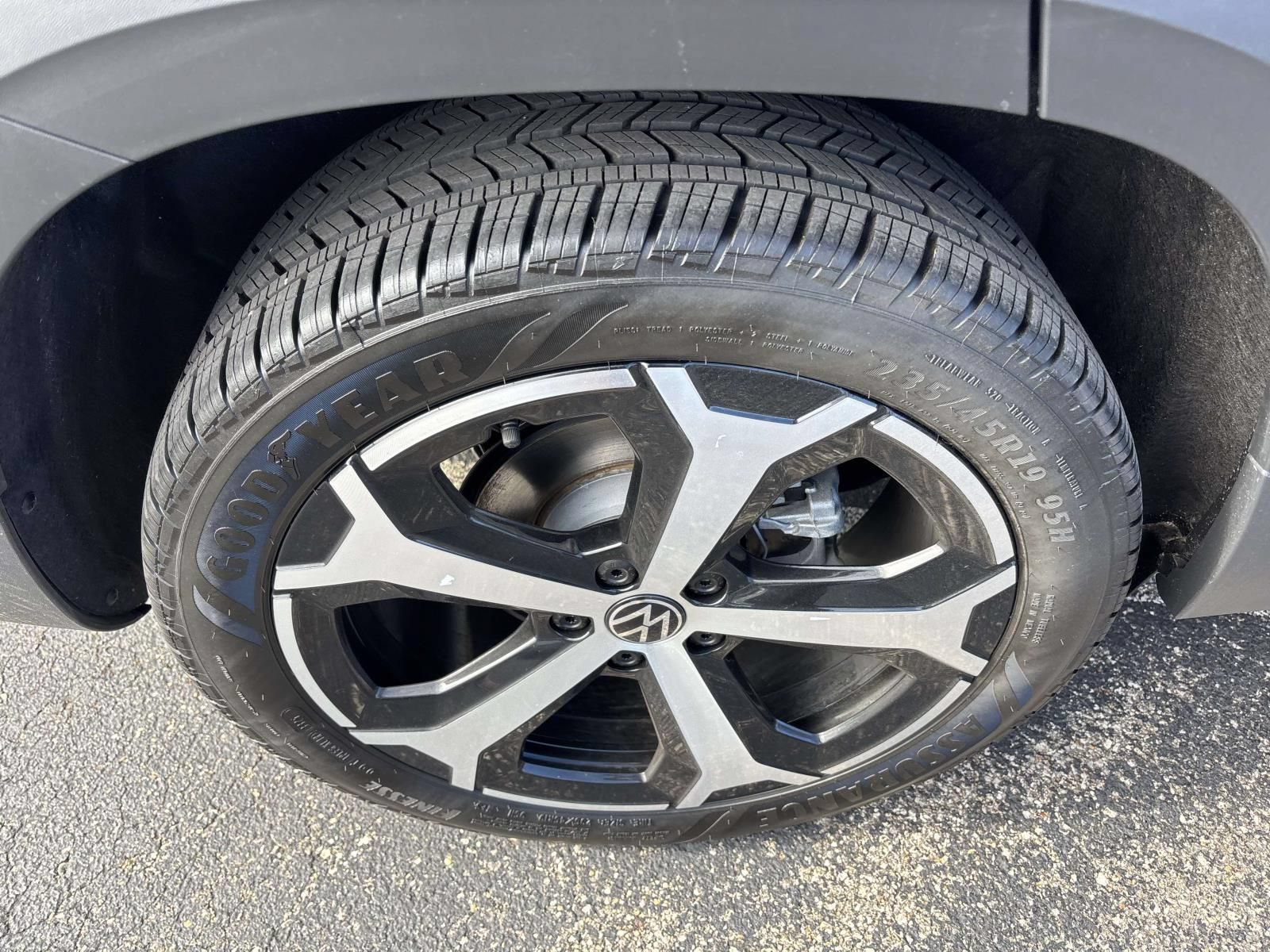 New 2026 Volkswagen Taos SEL AWD/4WD image 10
