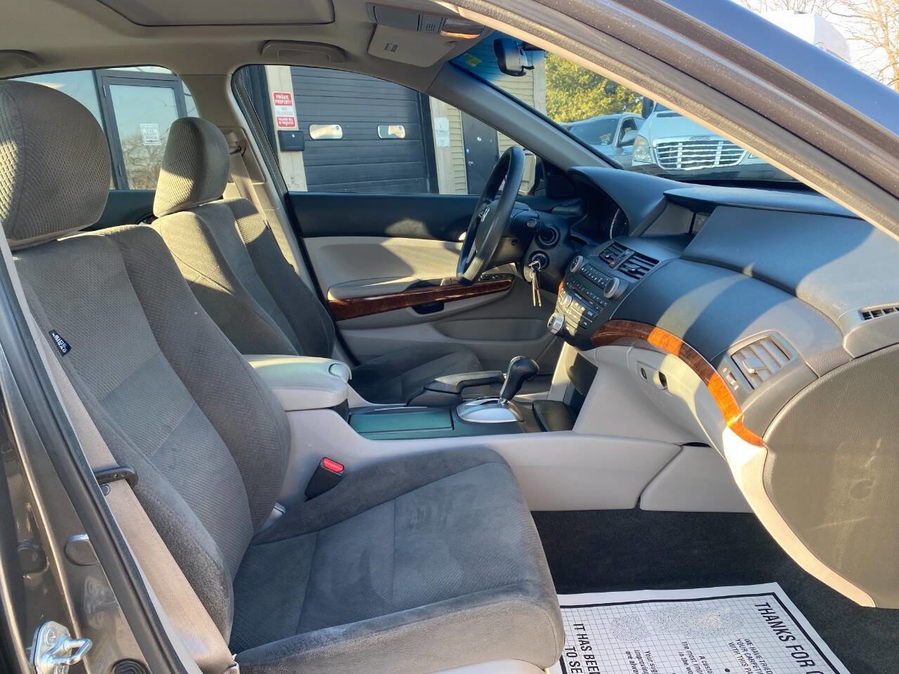 Used 2011 Honda Accord EX image 30