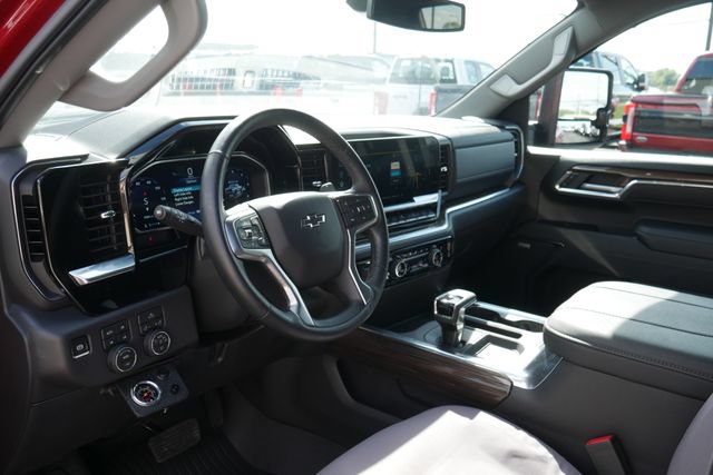 Used 2026 Chevrolet Silverado 1500 LT Trail Boss w/ Convenience Package II AWD/4WD image 16