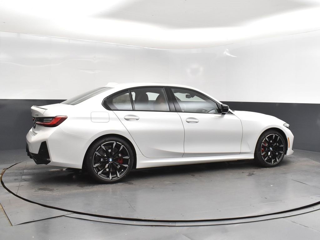 New 2026 BMW 330i Sedan w/ M Sport Package image 8