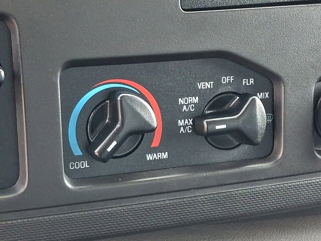 Used 2019 Ford E-350 and Econoline 350 Super Duty w/ Power Windows & Locks Group RWD image 18