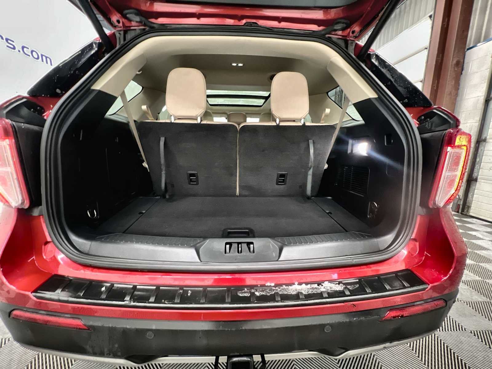 Used 2021 Ford Explorer XLT w/ Equipment Group 202A image 20